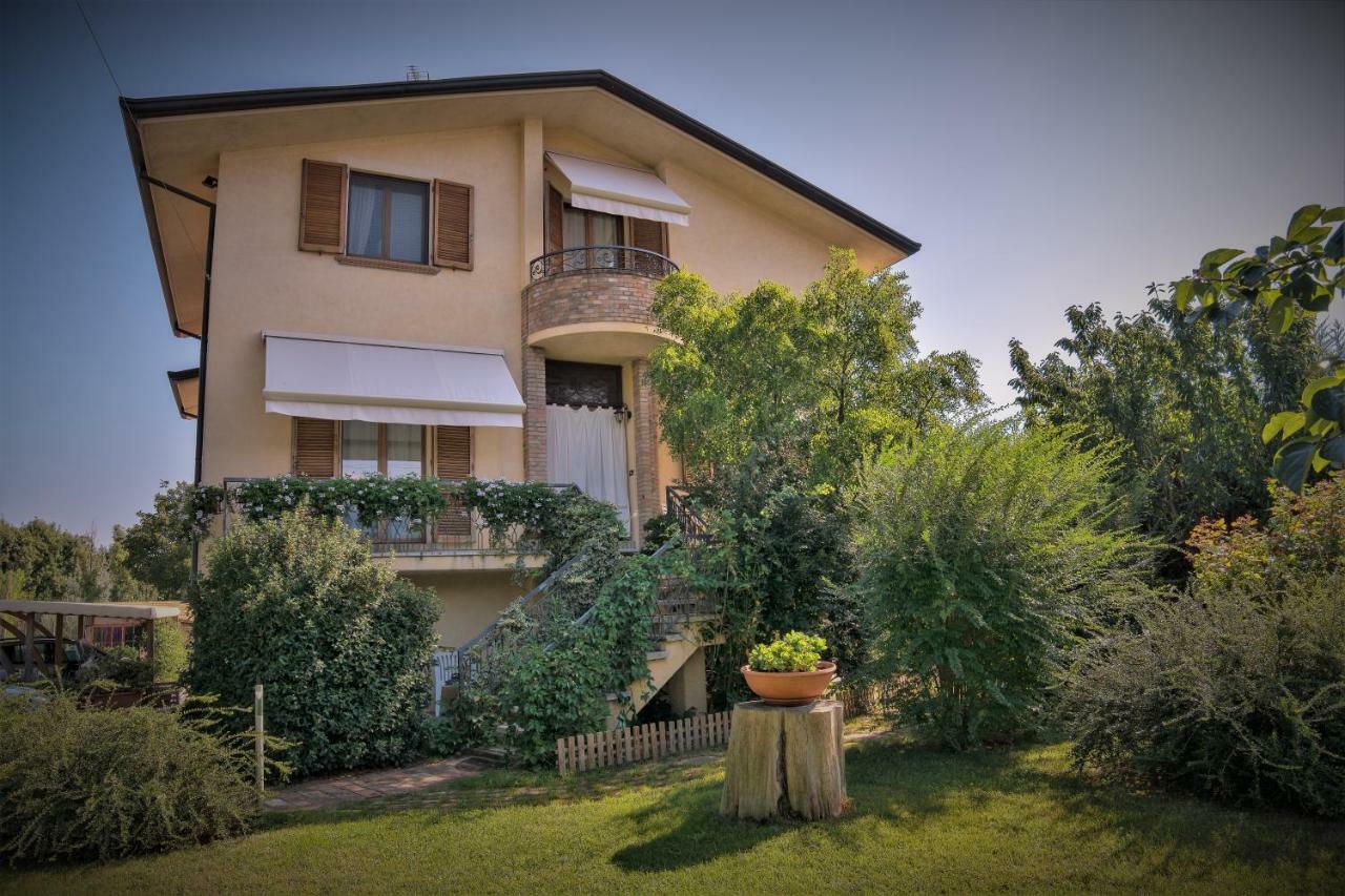 Casavittorio Bed & Breakfast San Giovanni In Marignano Exterior photo