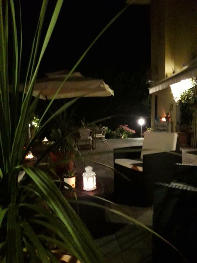 Casavittorio Bed & Breakfast San Giovanni In Marignano Exterior photo